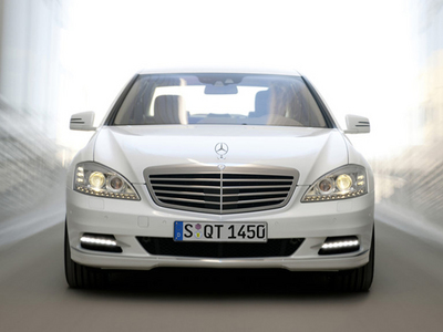 Mercedes-Benz-S-Class W221